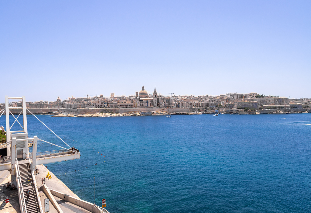 sliema-apartment-with-sea-views-christies-malta